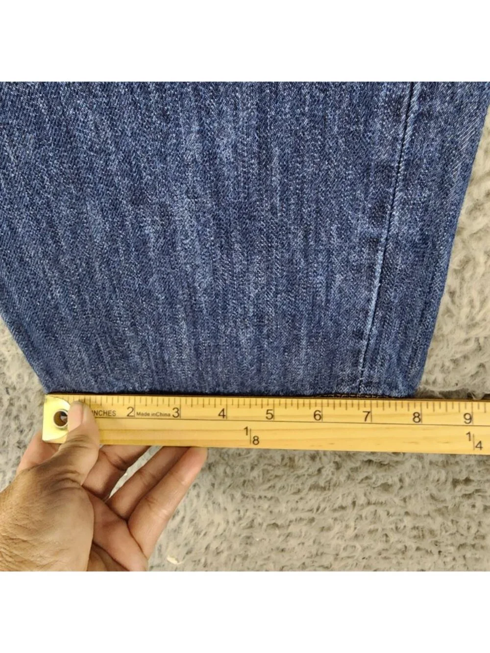Levis Jeans Mens 33x32 Blue 501 Denim Button Fly Straight Classic *Read*